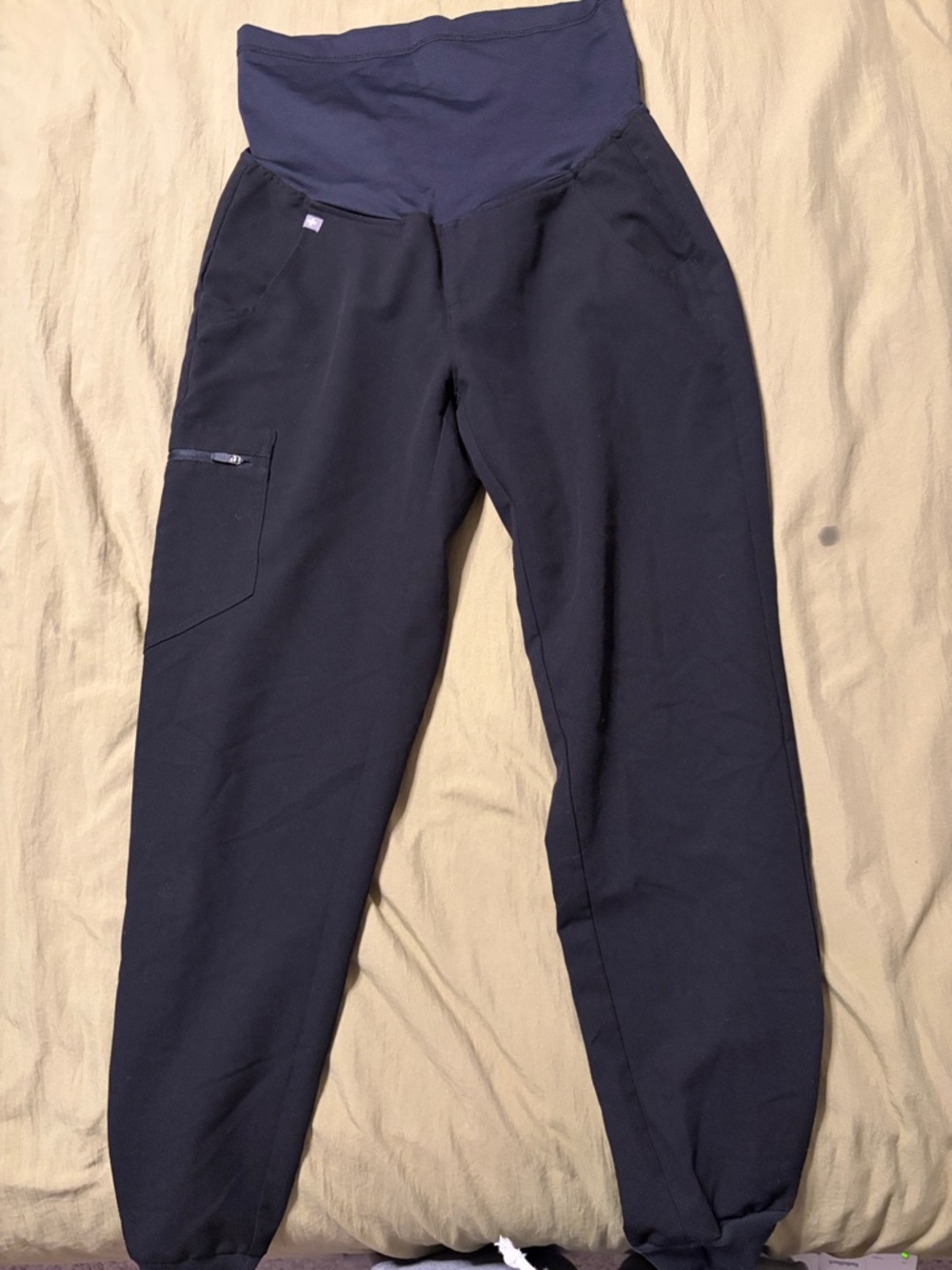 Women's High-Waist Maternity Jogger Pants - Black